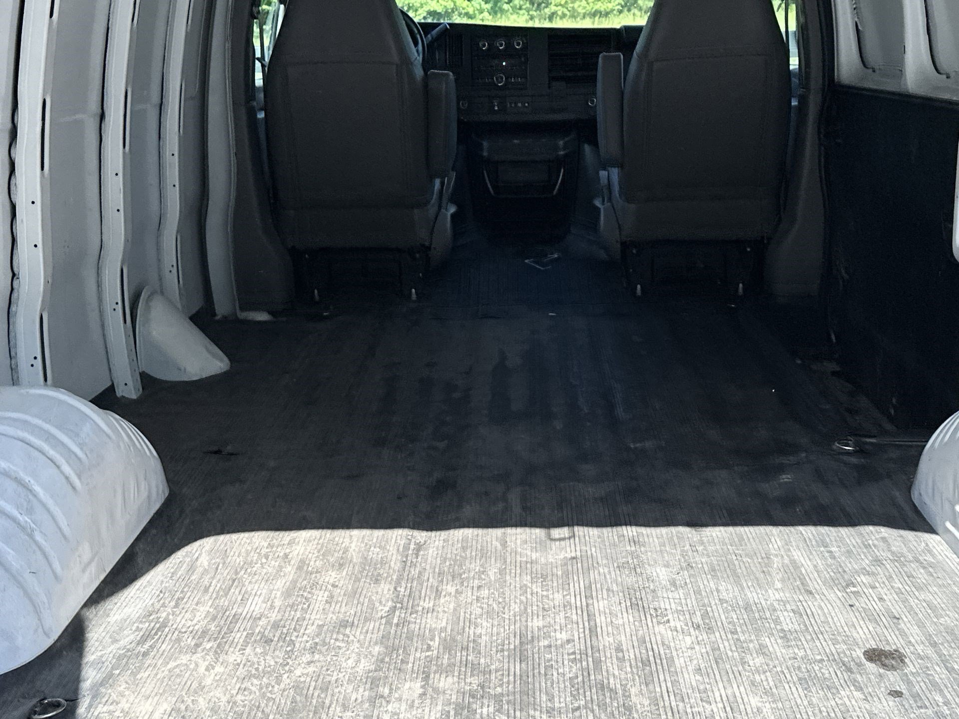 2023 GMC Savana Cargo Van