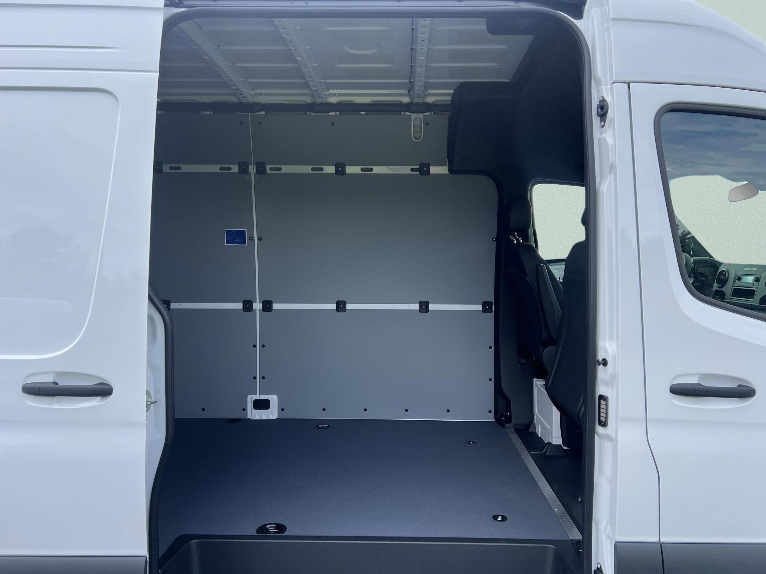 2025 Mercedes-Benz Sprinter Cargo Van 2500