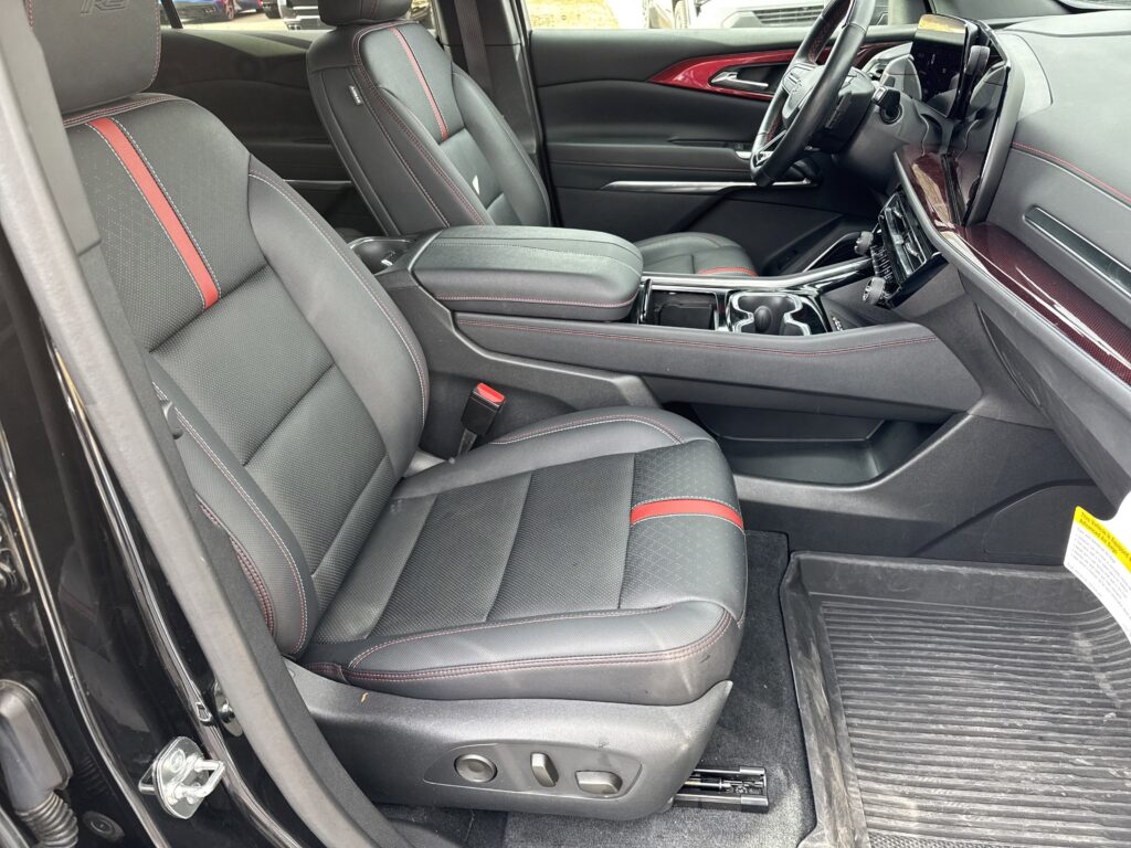 2024 Chevrolet Traverse AWD RS