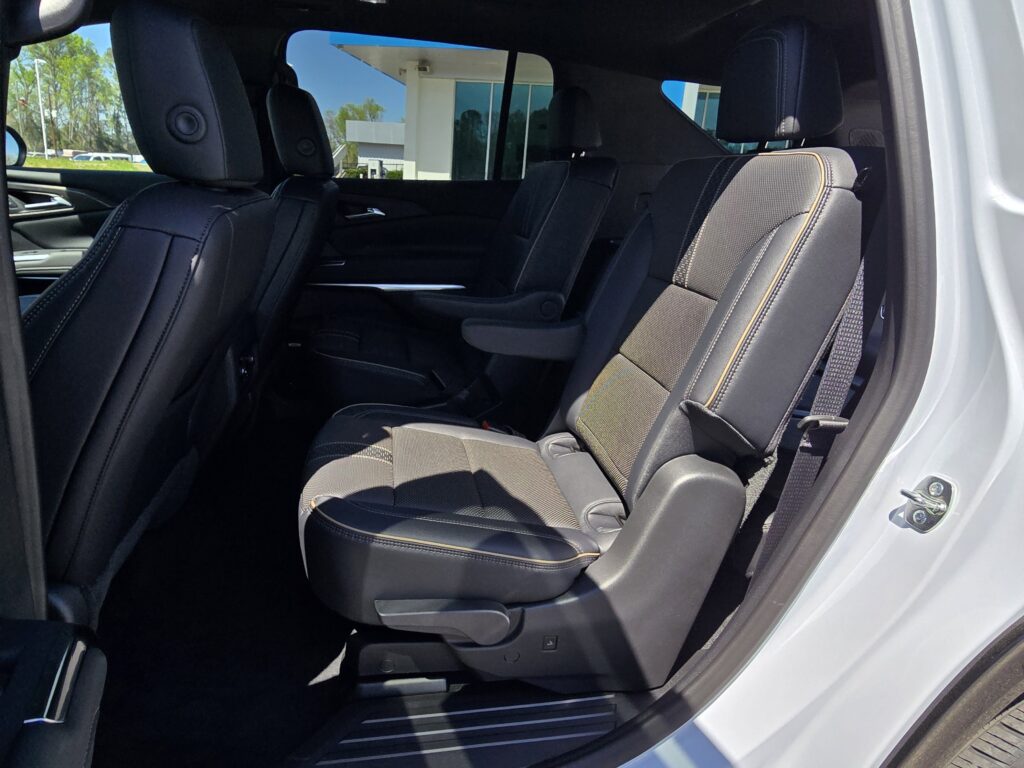 2026 Chevrolet Traverse FWD High Country