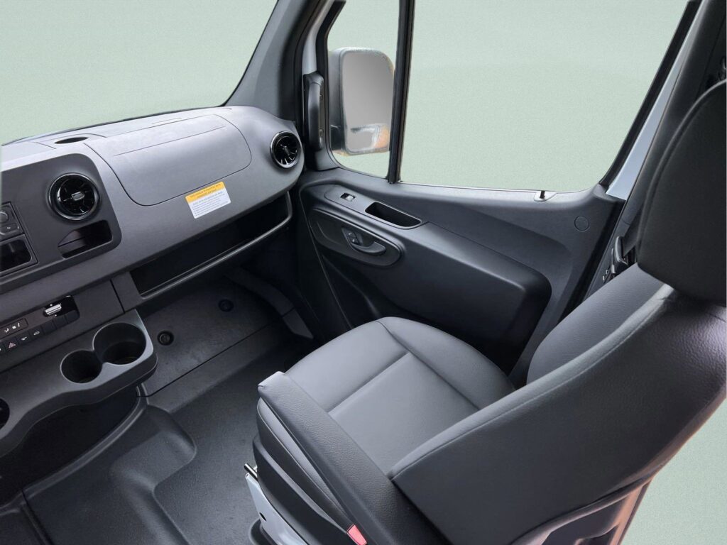 2025 Mercedes-Benz Sprinter Cargo Van 2500