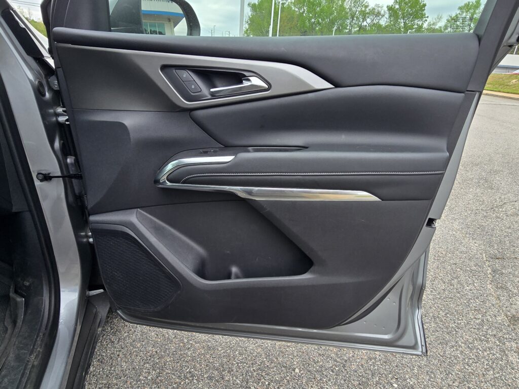 2024 Chevrolet Traverse FWD LT