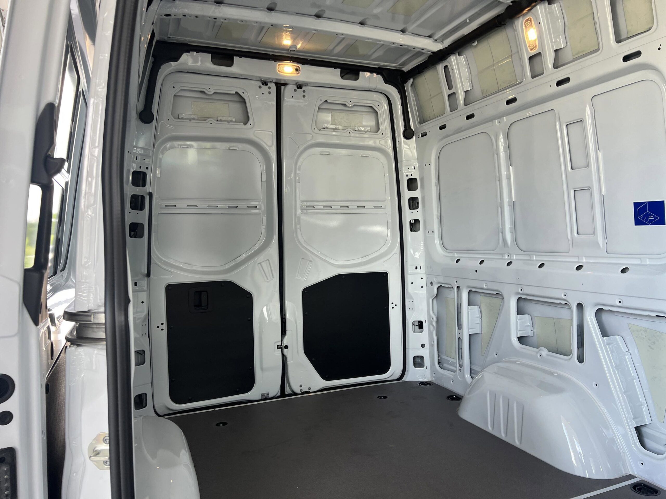 2025 Mercedes-Benz Sprinter Cargo Van 2500