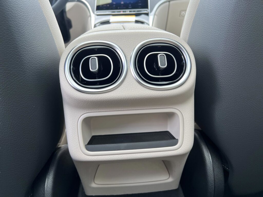 2025 Mercedes-Benz GLC GLC 300