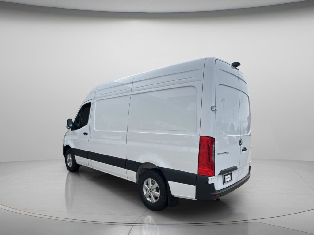 2024 Mercedes-Benz Sprinter Cargo Van LEONARD OUTFITTER 2500