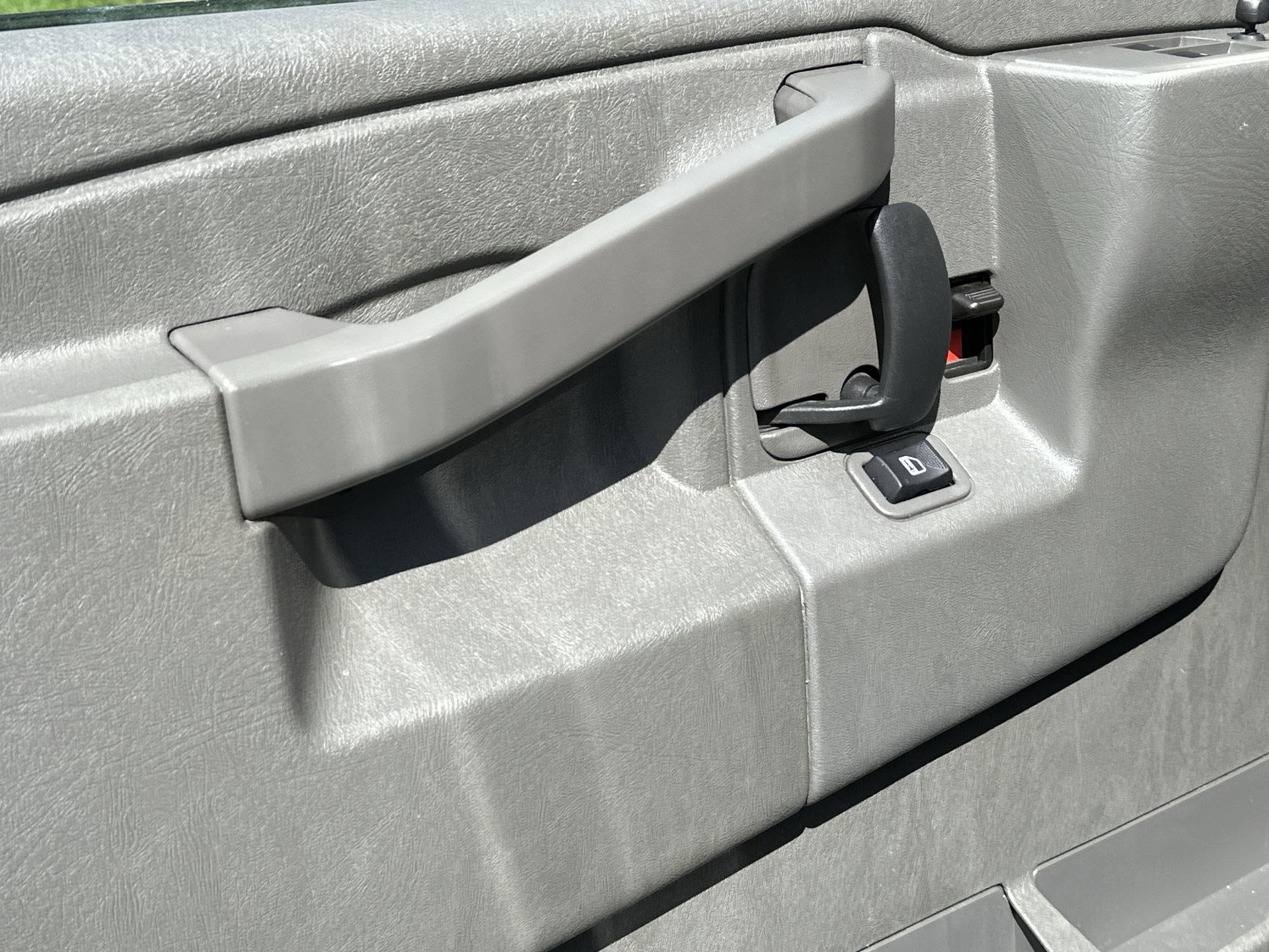 2023 GMC Savana Cargo Van
