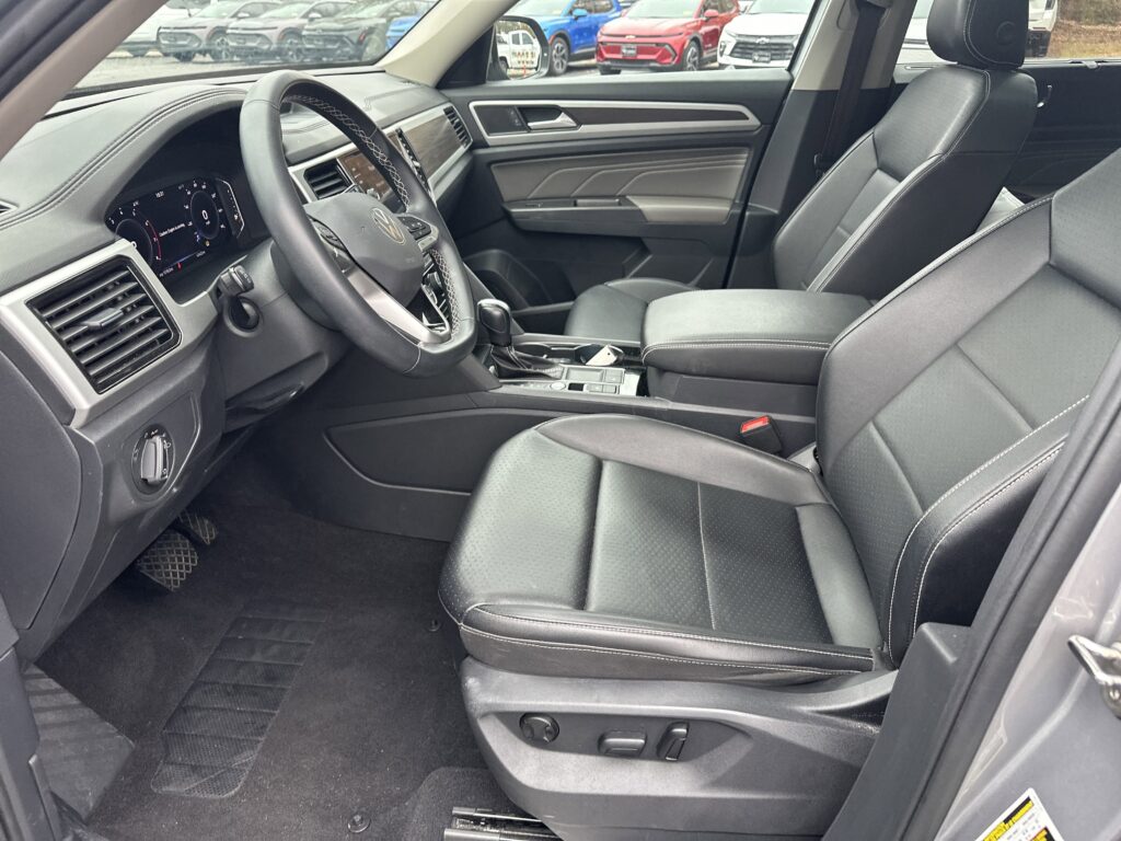 2022 Volkswagen Atlas 2.0T SE w/Technology