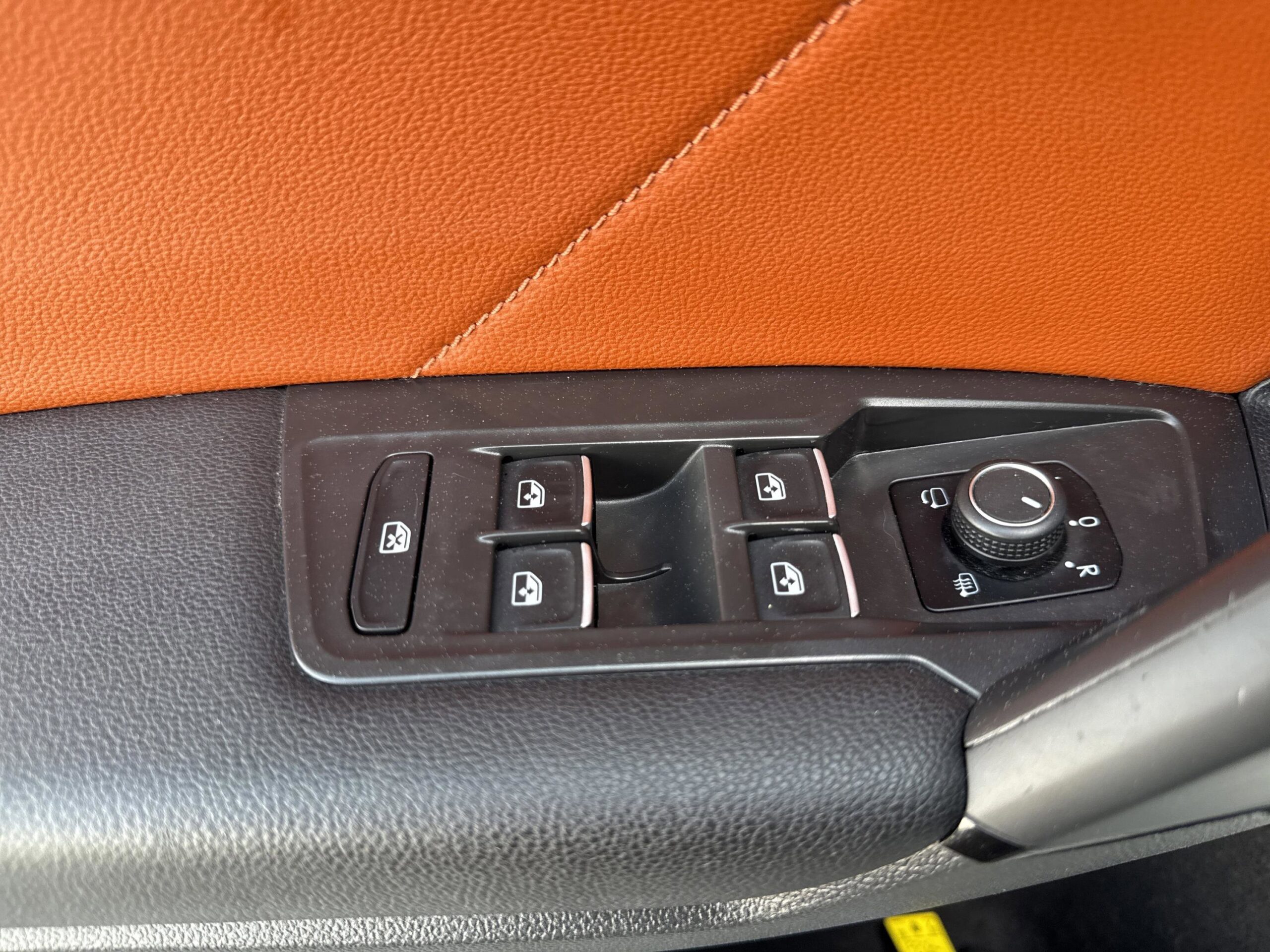 2019 Volkswagen Tiguan SEL Premium