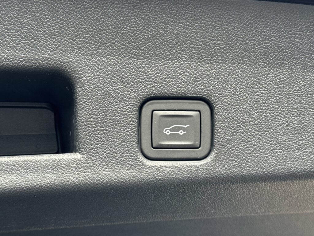 2024 Chevrolet Traverse AWD RS