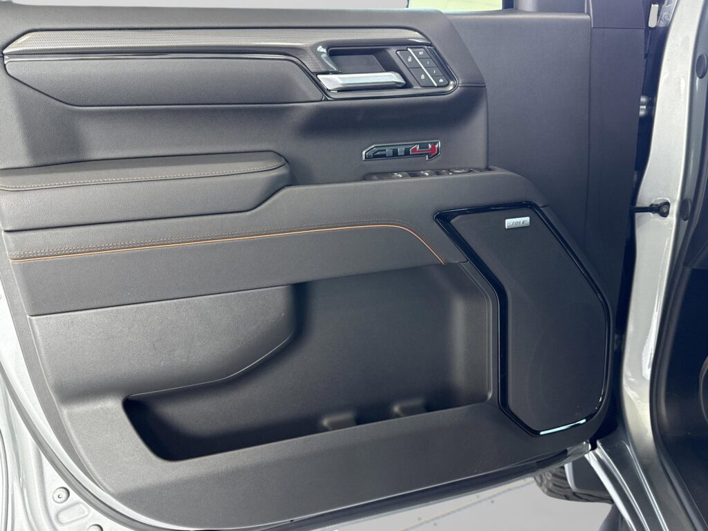 2025 GMC Sierra 1500 AT4