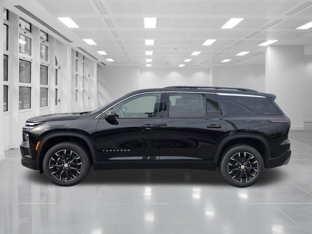 2026 Chevrolet Traverse FWD LT