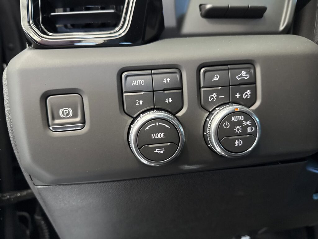2026 GMC Sierra 2500HD AT4