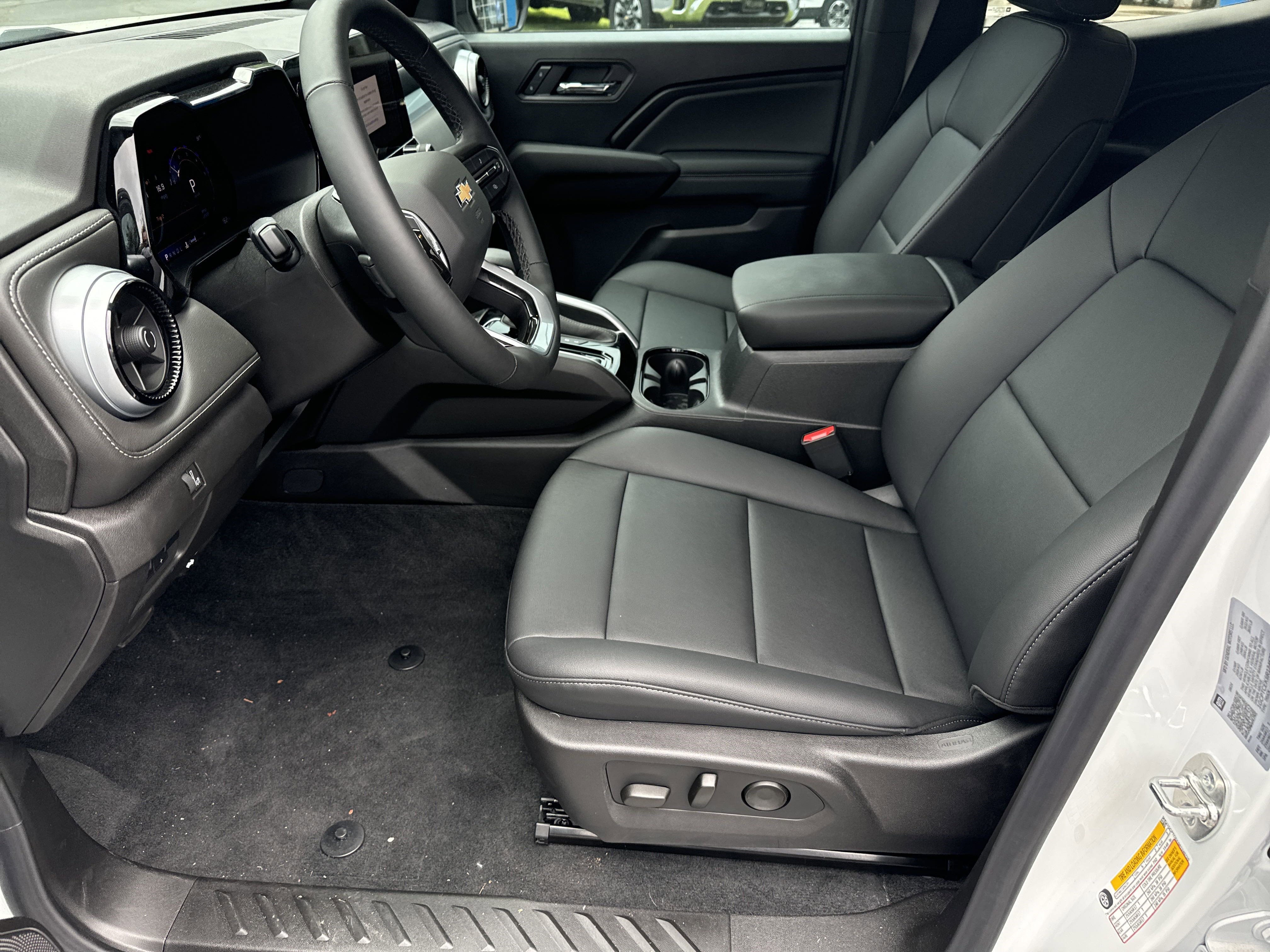 2024 Chevrolet Colorado 4WD LT