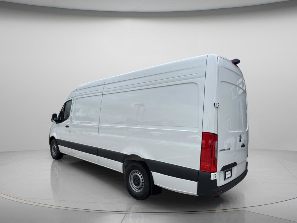 2025 Mercedes-Benz Sprinter Cargo Van 2500
