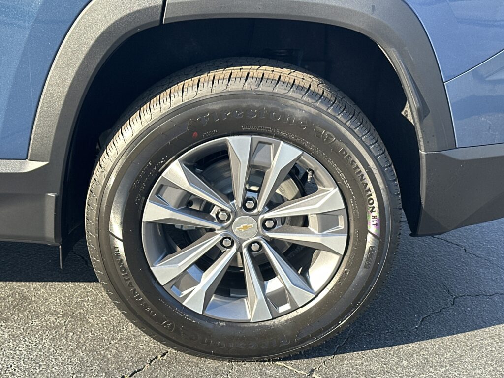 2026 Chevrolet Equinox FWD LT