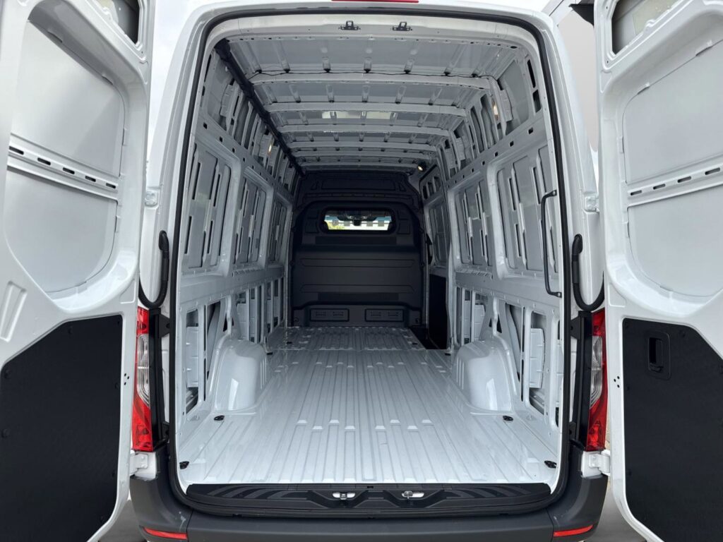 2025 Mercedes-Benz Sprinter Cargo Van 2500