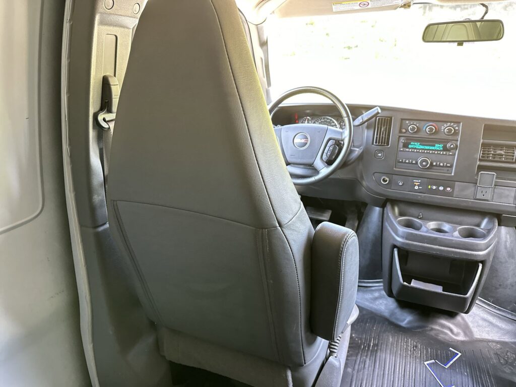 2023 GMC Savana Cargo Van