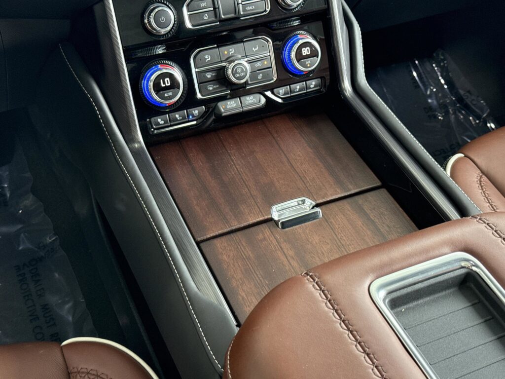 2024 GMC Yukon Denali Ultimate