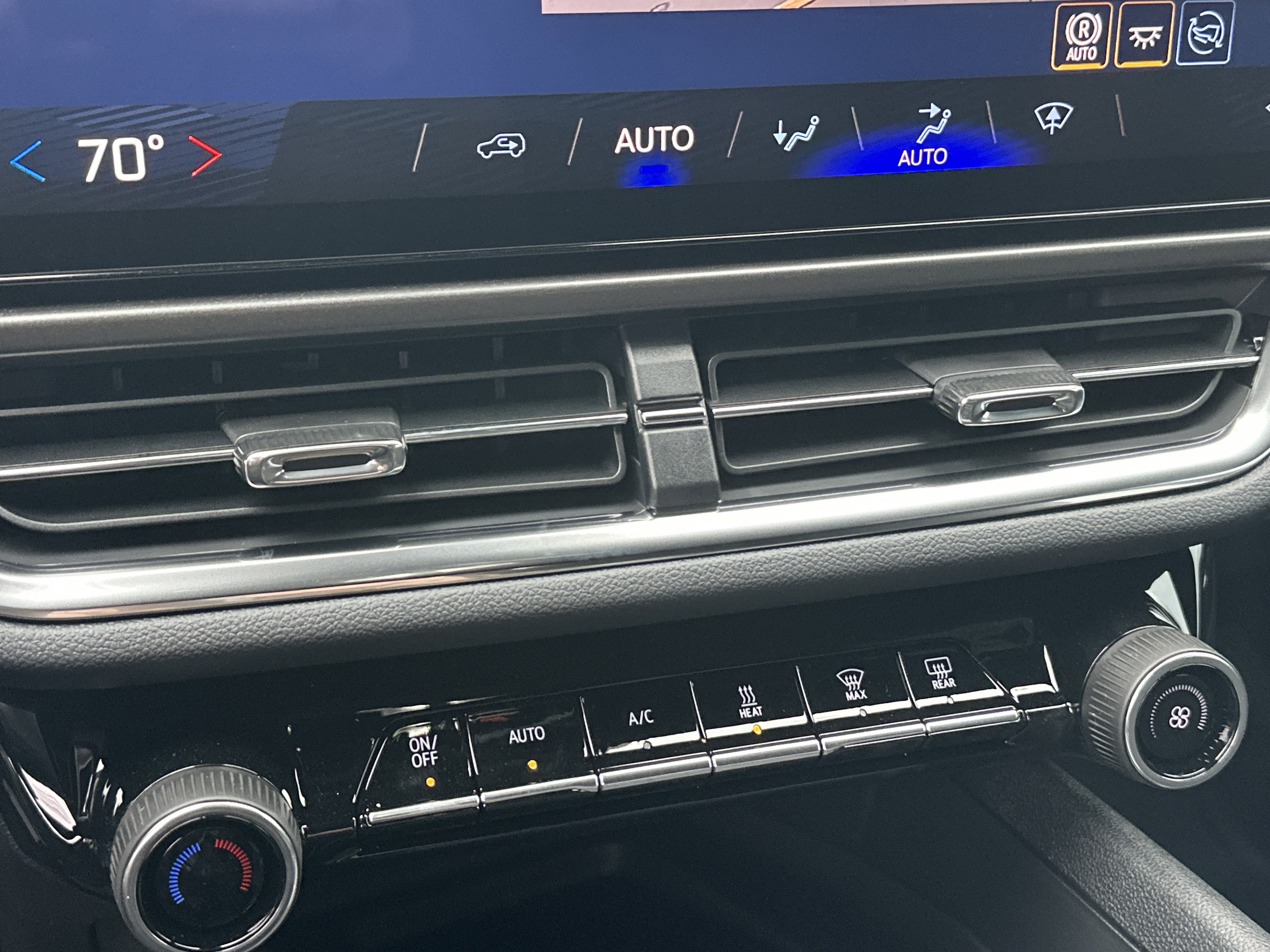 2026 Chevrolet Equinox EV LT1 w/PCY