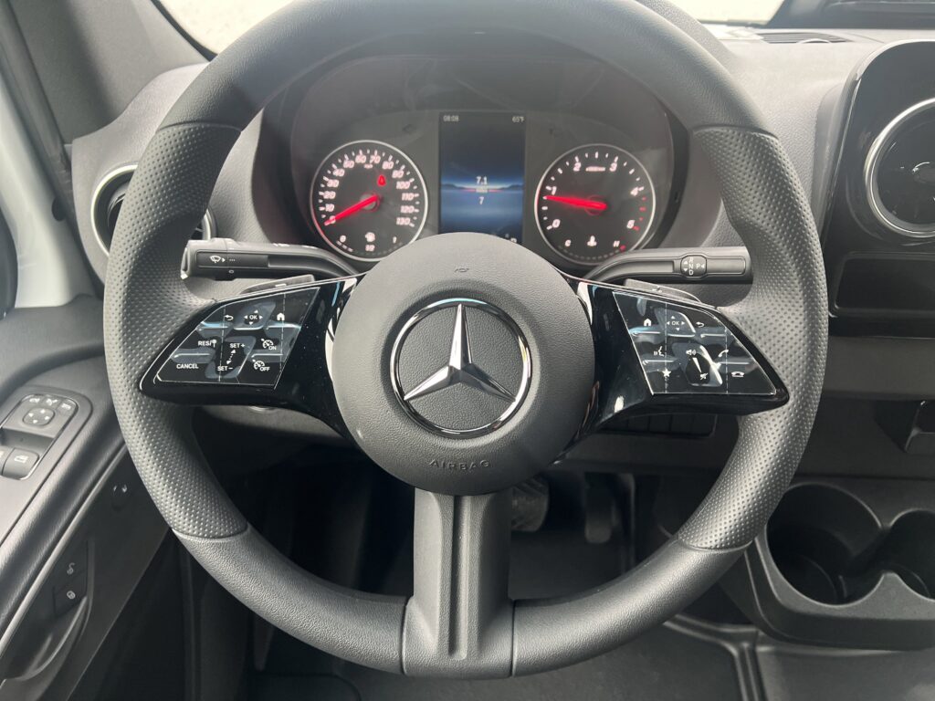2025 Mercedes-Benz Sprinter Cargo Van 2500