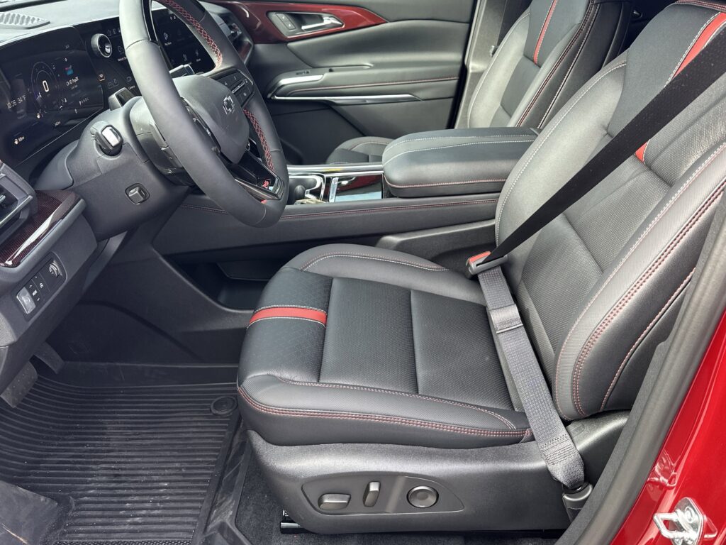 2026 Chevrolet Traverse FWD RS