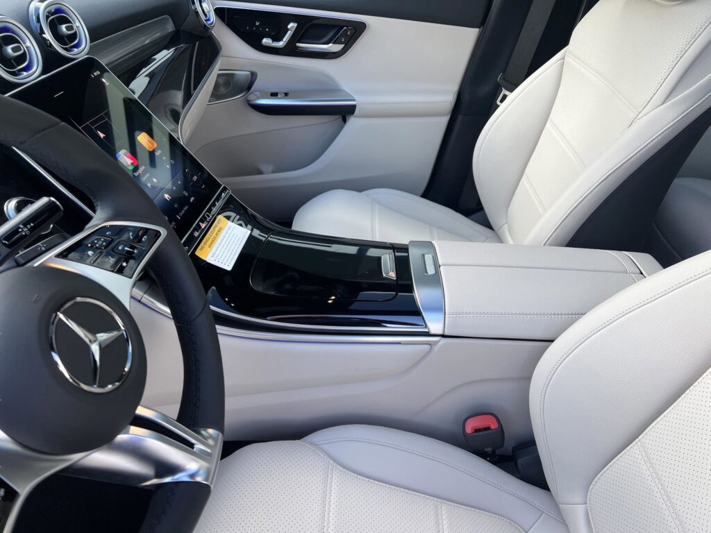 2025 Mercedes-Benz GLC GLC 300