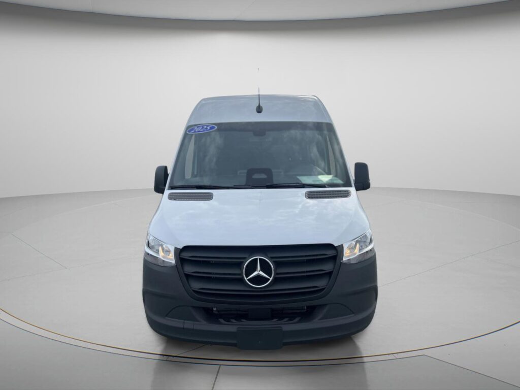 2025 Mercedes-Benz Sprinter Cargo Van 2500