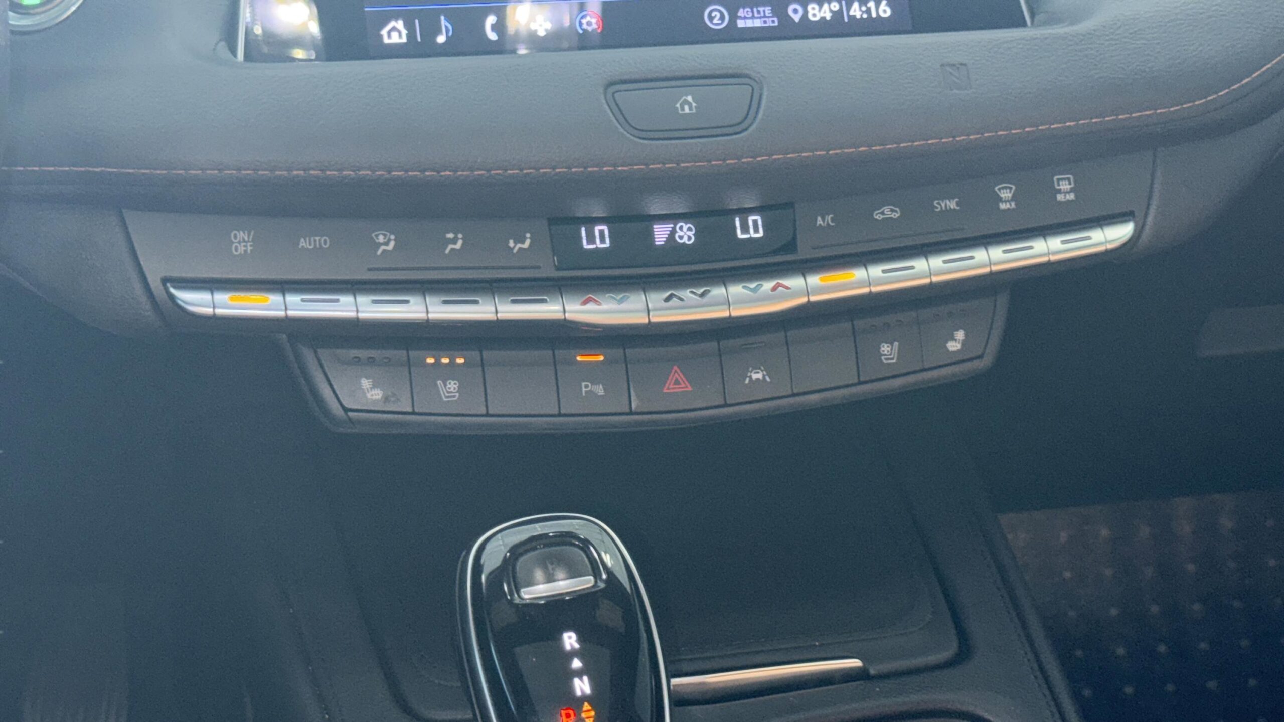 2020 Cadillac XT4 FWD Premium Luxury