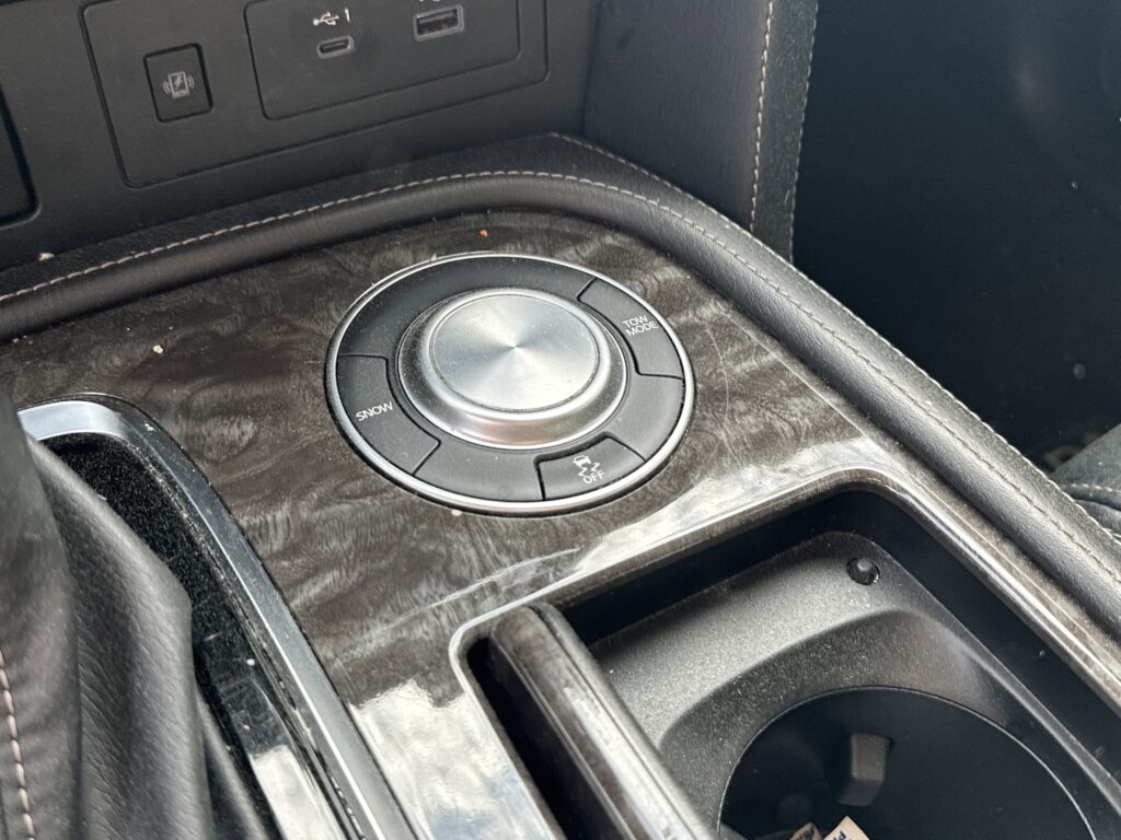 2022 Nissan Armada Platinum