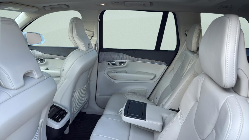 2025 Volvo XC90 Ultra