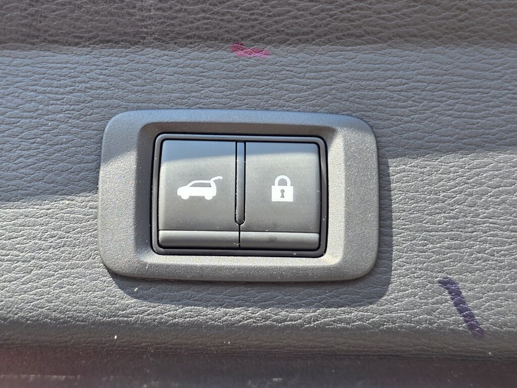 2024 Mitsubishi Outlander SE Black Edition