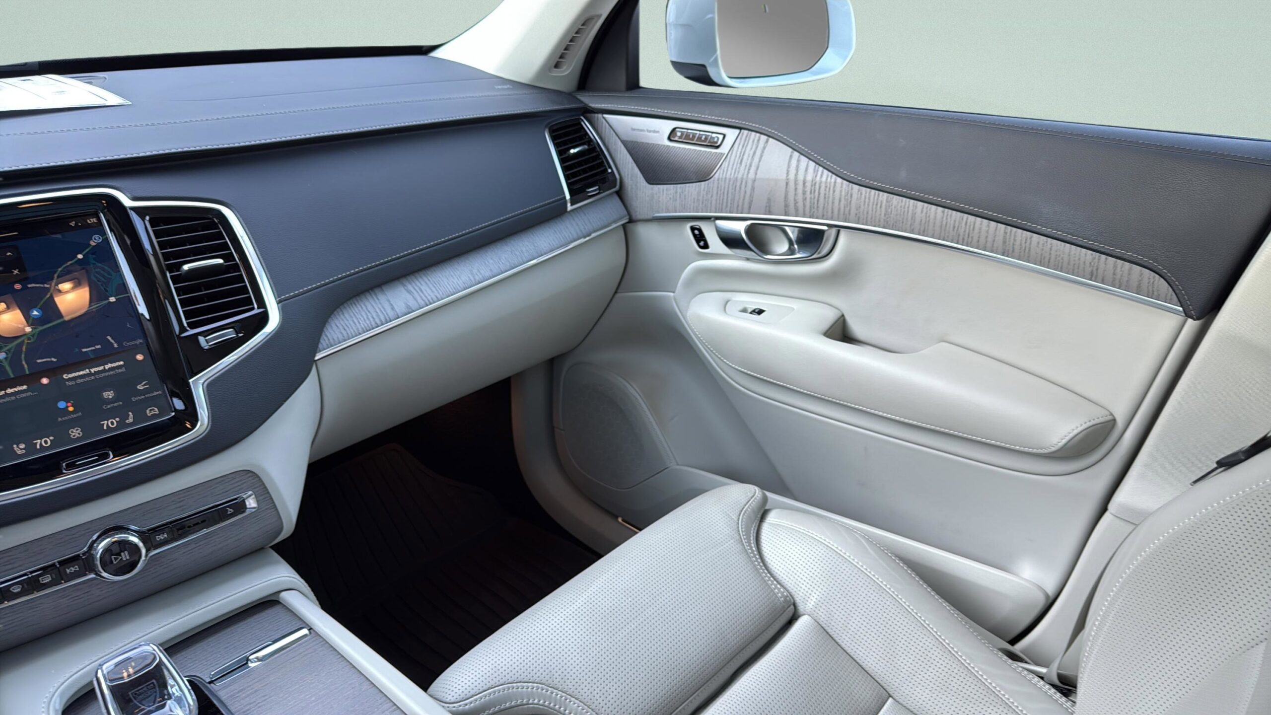 2025 Volvo XC90 Ultra