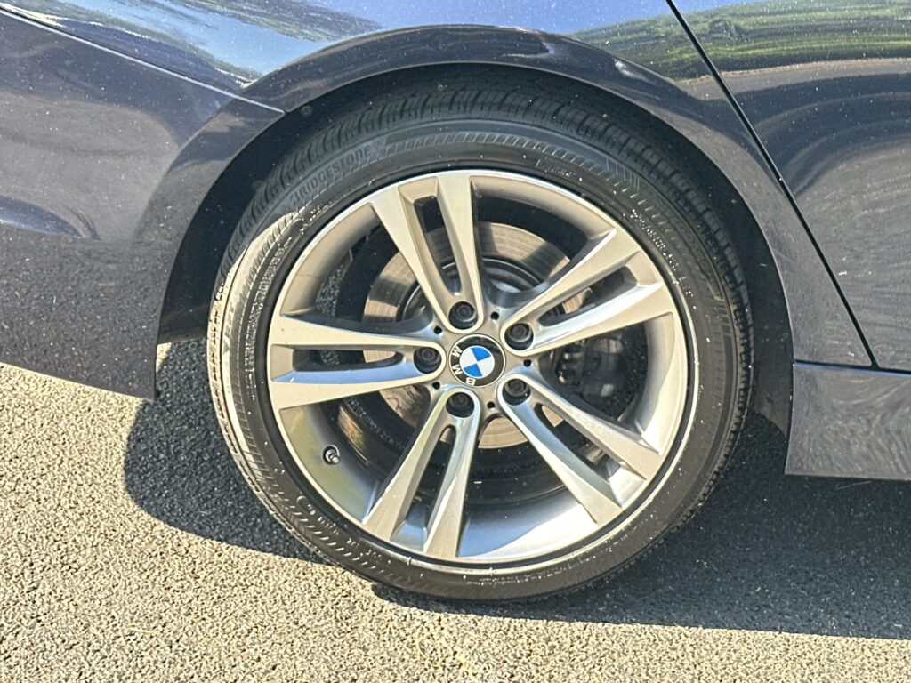 2017 BMW 3 Series 330i xDrive