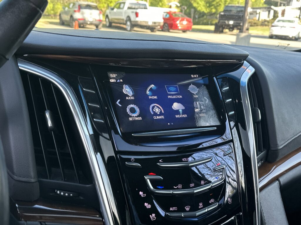 2017 Cadillac Escalade Luxury