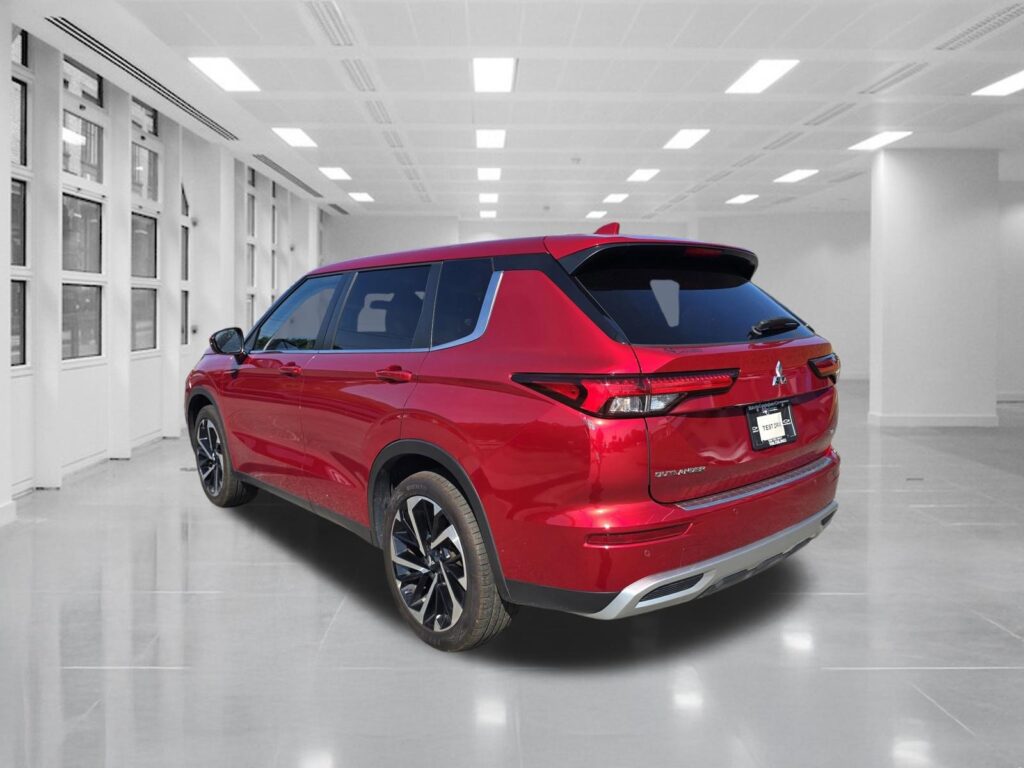 2024 Mitsubishi Outlander SE Black Edition