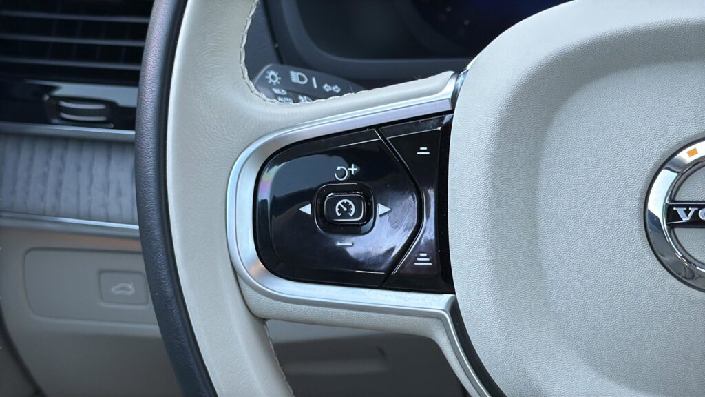 2025 Volvo XC90 Ultra