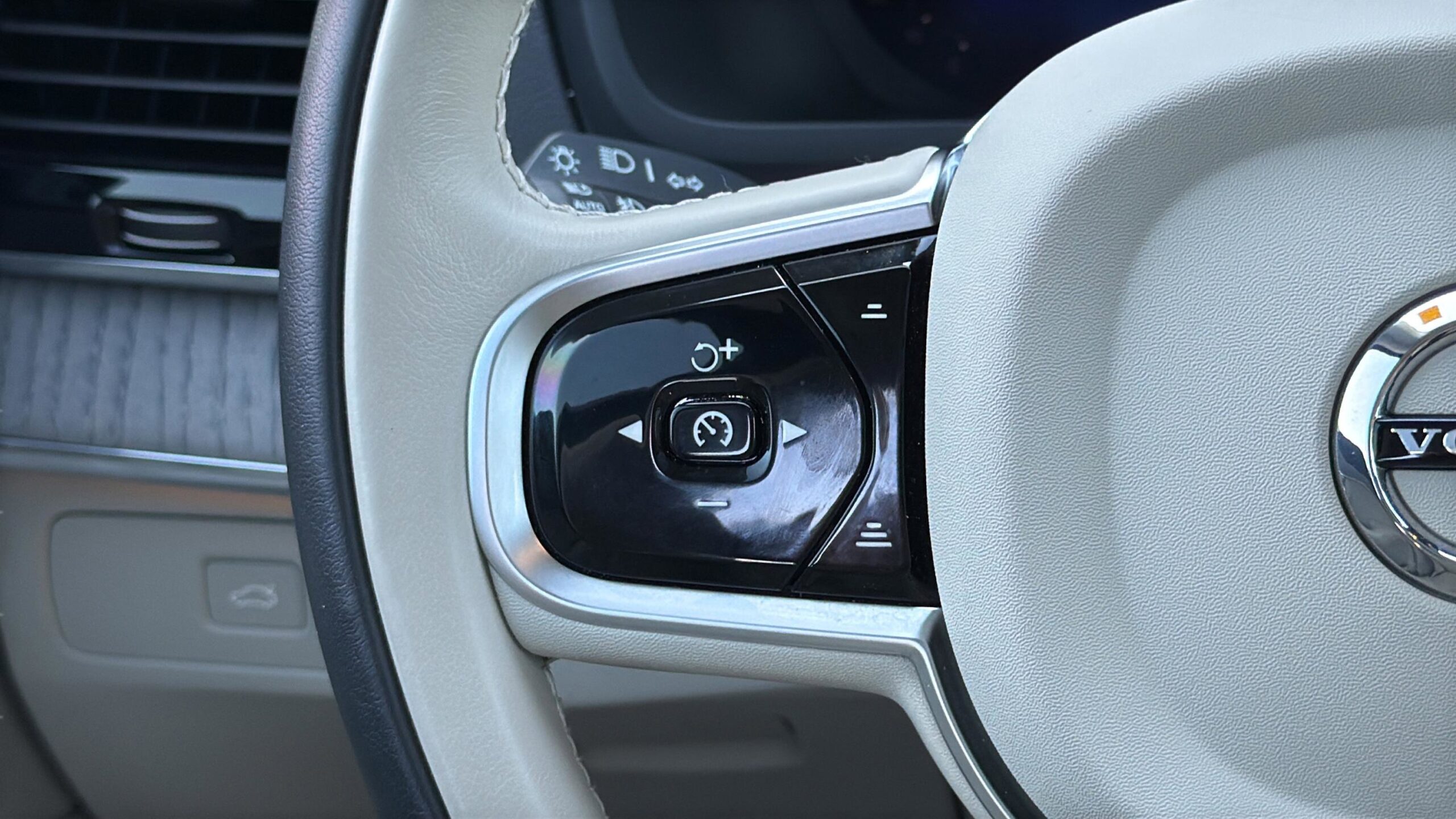 2025 Volvo XC90 Ultra