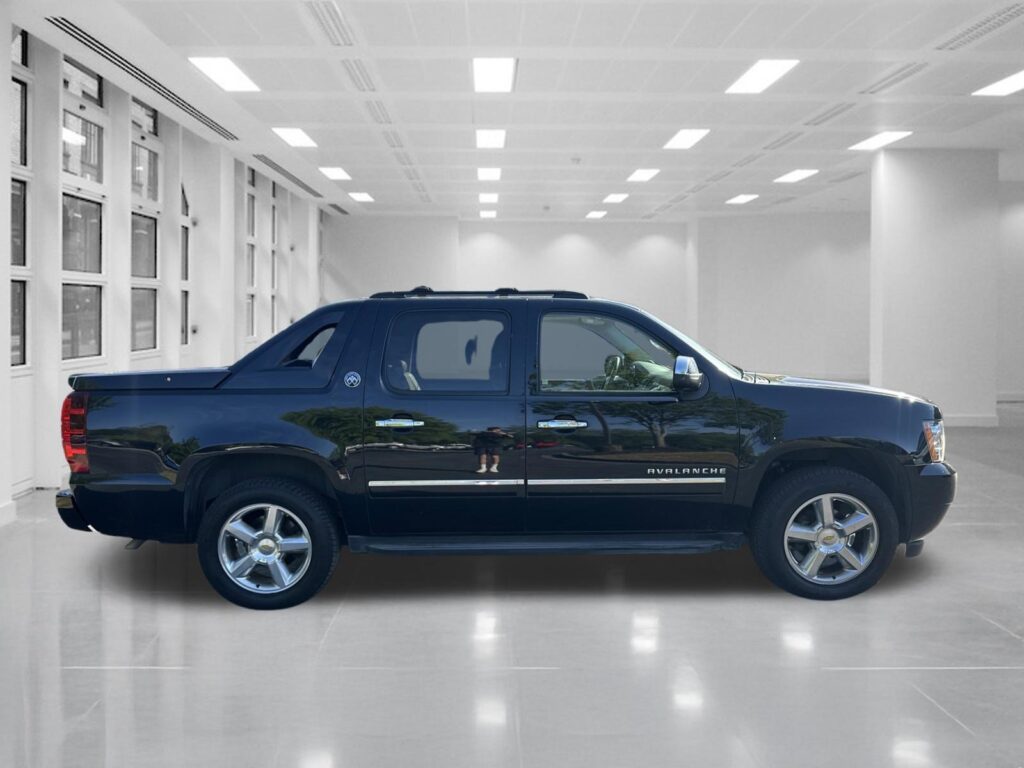 2013 Chevrolet Avalanche LTZ