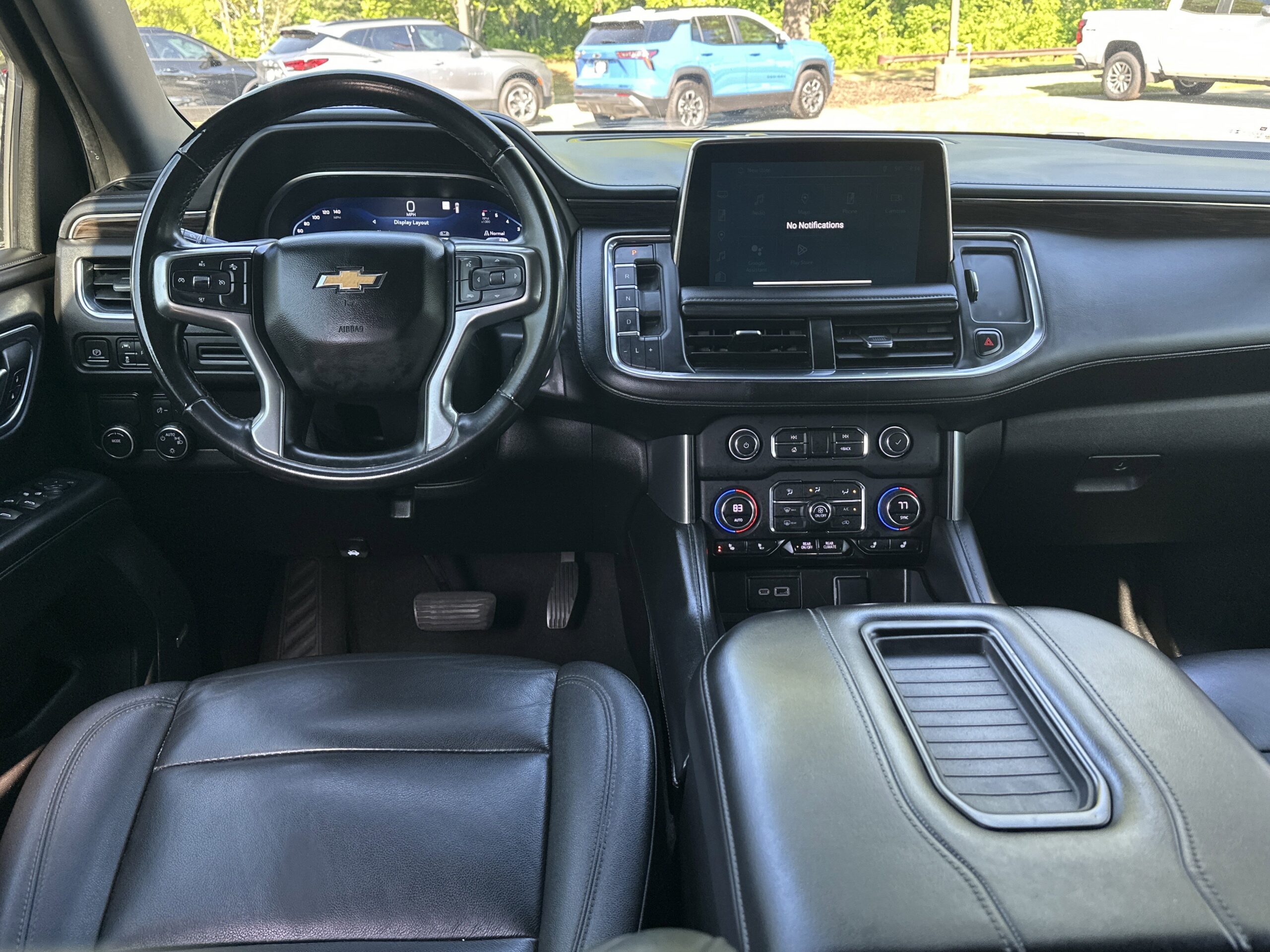 2023 Chevrolet Suburban LT