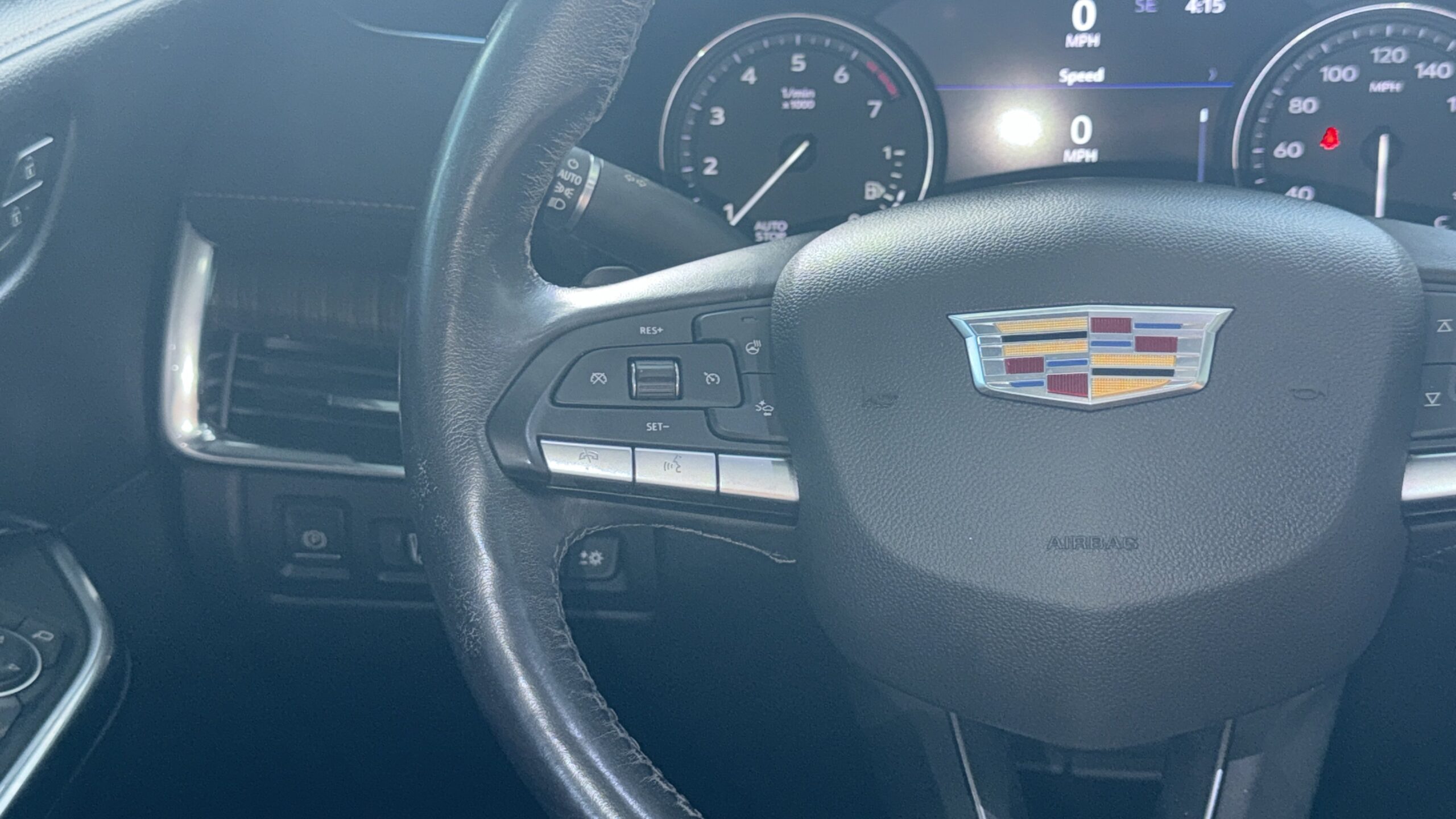2020 Cadillac XT4 FWD Premium Luxury