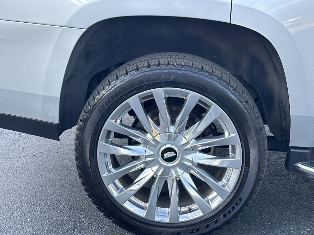 2017 Cadillac Escalade Luxury