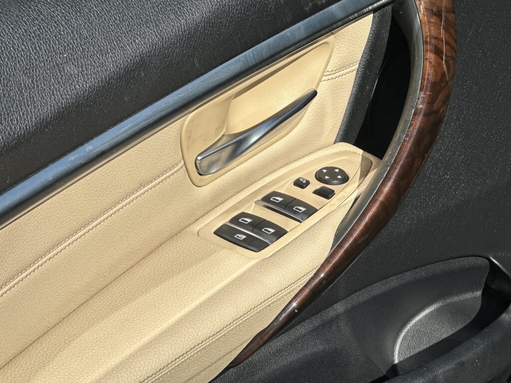 2017 BMW 3 Series 330i xDrive