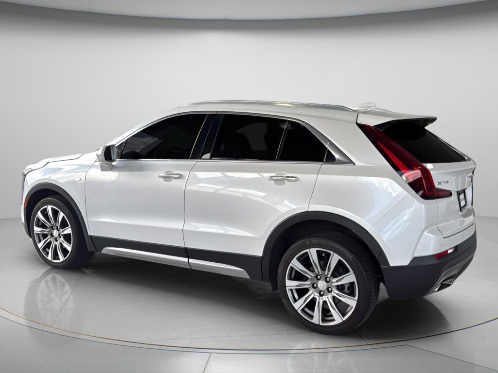 2020 Cadillac XT4 FWD Premium Luxury