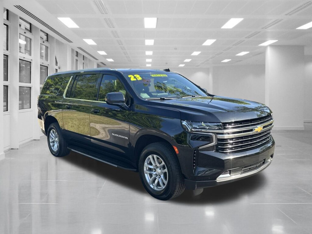 2023 Chevrolet Suburban LT