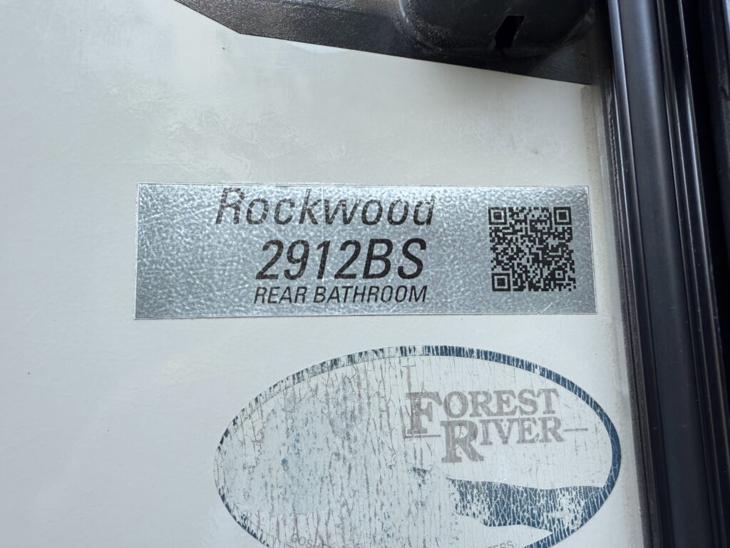 2021 ROCKWOOD LITE FOREST RIVER REAL-LITE