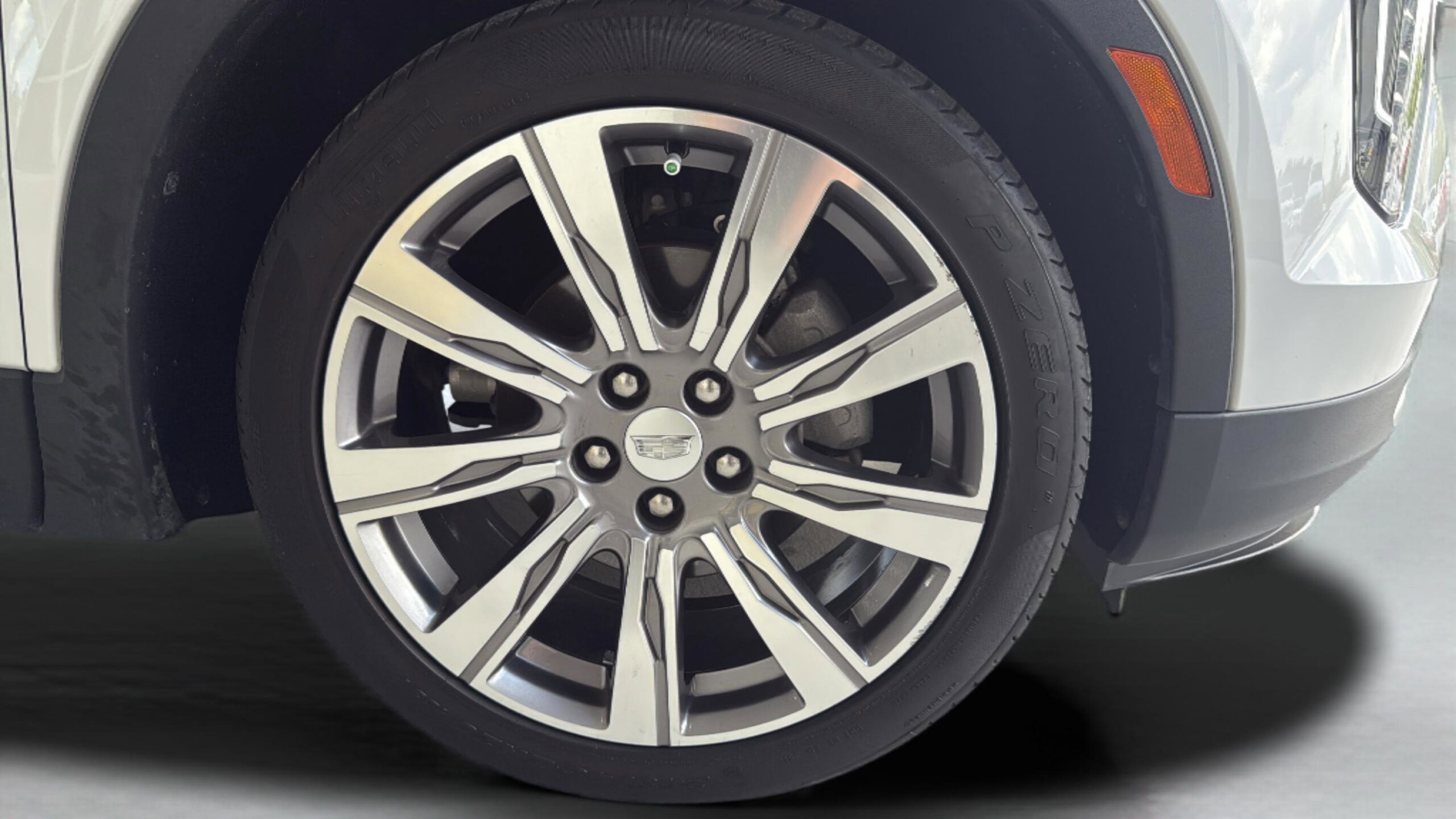 2020 Cadillac XT4 FWD Premium Luxury