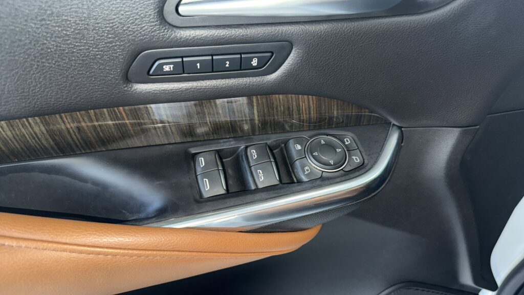 2020 Cadillac XT4 FWD Premium Luxury