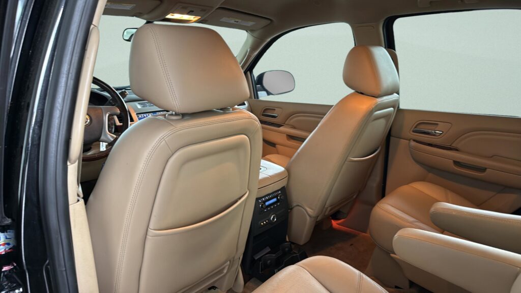 2013 Cadillac Escalade Base