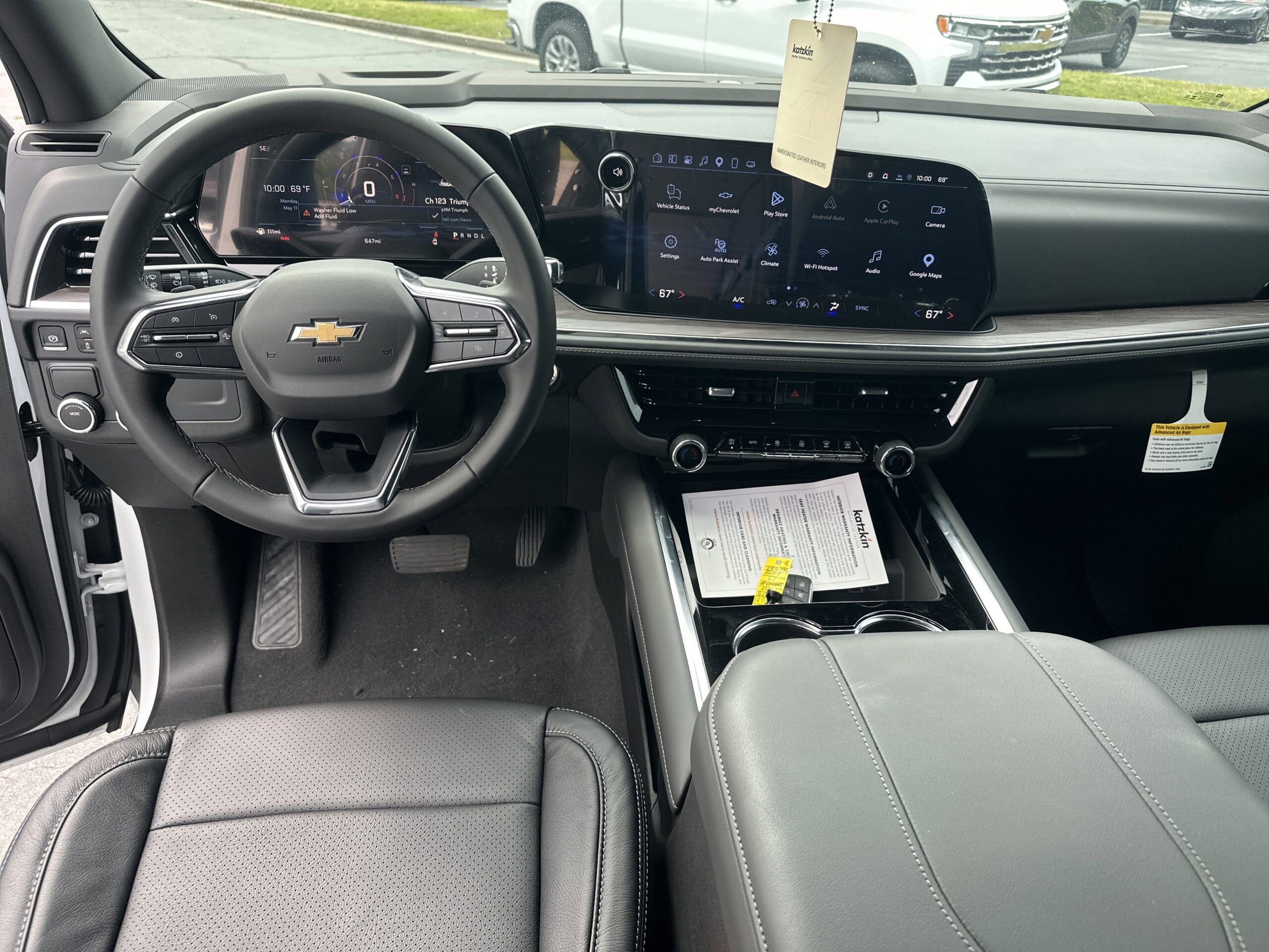 2025 Chevrolet Suburban LS