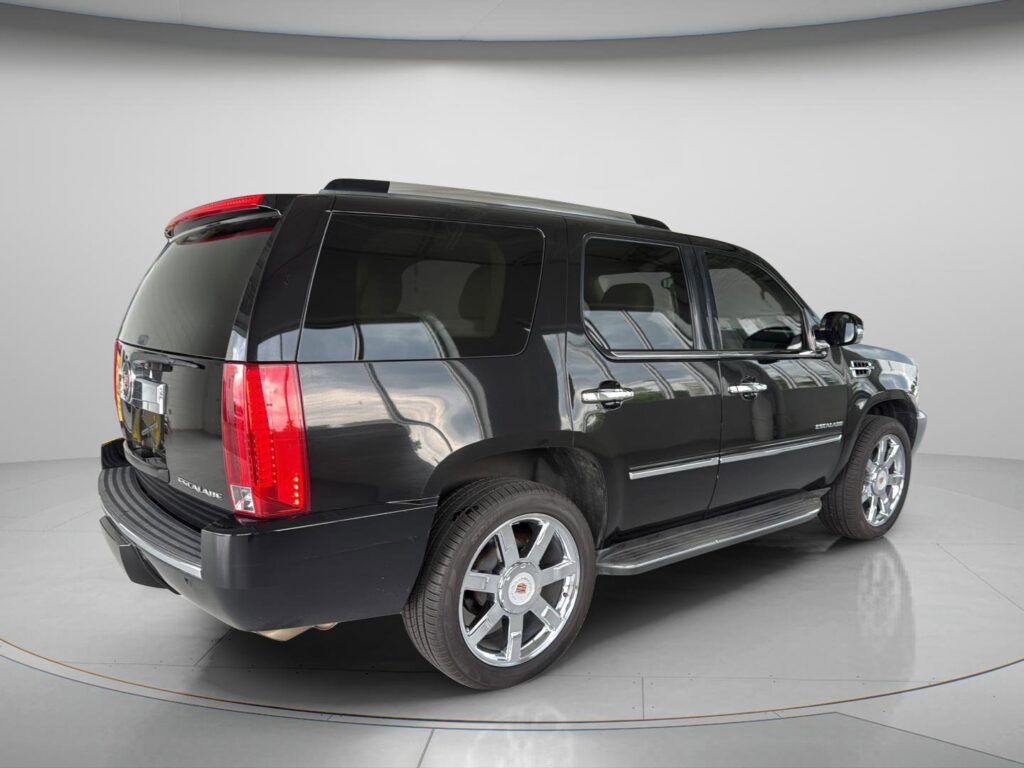 2013 Cadillac Escalade Base